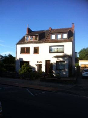 Bremer Westen Super-2-Zimmerwhg. mit EBK und BALKON an Dame, 28237 Bremen, Etagenwohnung