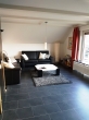 ***Exklusive Maisonettewohnung mit Balkon und Gartenanteil in ruhiger Lage*** - Wohnraum mit Balkon